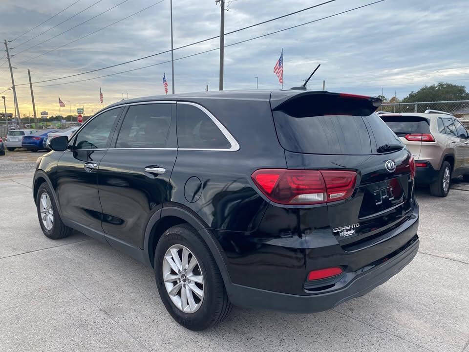 2019 Kia Sorento L - Photo 4