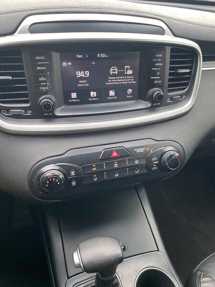 2019 Kia Sorento L - Photo 8