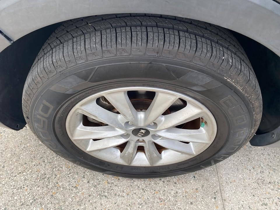 2019 Kia Sorento L - Photo 9